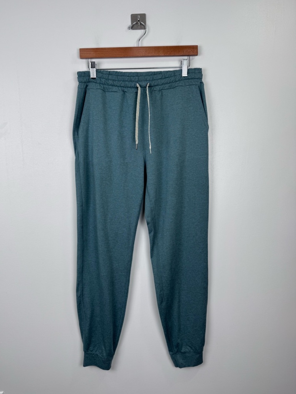 Vuori Women Blue Performance Jogger Size Small